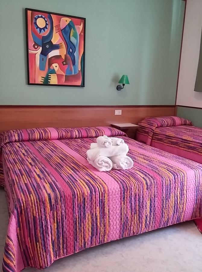 Villa Romana ลินญาโน ซับเบียโดโร ภายนอก รูปภาพ